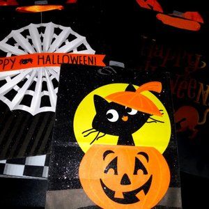 HALLMARK 3pc HALLOWEEN 3D SPIDER WEB/PUMPKIN & BLACK CAT/SPIDERS & CAT GIFT BAGS